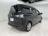 軽自動車の魅力は色々ありますよね。維持費、小回り、運転のしやすさ、燃費の良さなど♪