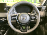 インテリアに合わせたデザインのステアリングは、運転される方のことも考え、運転しやすい形状、大きさです。是非一度、実際に触ってお確かめください。