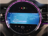 【Bluethooth接続可能】お手持ちの端末をiDriveと接続可能で御座います。お気に入りのミュージックを流しながらのドライブや、運転中の着信時などに接続していると非常に便利で御座います。