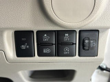 【スイッチ各種】運転席側シートヒーター付きです♪寒い冬でも座席がぽっかぽか。