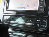 オートエアコンで車内はいつでも快適です♪