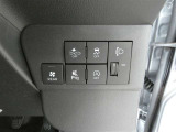 トラクションコントロールとは、すべりやすい路面での発進時や加速時にタイヤの空転を抑え、駆動力確保に貢献する機能です。詳細は販売店スタッフまでおたずねください。