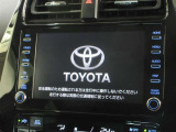 ディスプレイオーディオを装備。スマホとクルマをつなぐことで、これまでのナビに加えて、いろんなサービスが楽しめます。