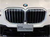 BMW代表的な特徴のキドニーグリル。BMWのすべてのモデルに採用され、BMWらしさを強調しております。