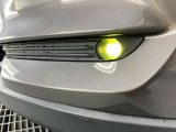 暗闇でも前方をくっきりと照らしてくれるライトです。夜の運転でも安心ですね。