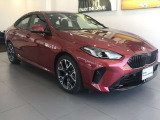 【BMWの伝統-2】時代を超える美しさ。磨き抜かれたエアロダイナミクスが瞳を奪う。一目で伝わるスポーティーなプロポーションは、BMWの走行性能を生み出すのに欠かせない要因の一つです。