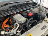 【ご納車前点検】BMW認定中古車は100項目の箇所を徹底的にチェック致します。機械的な箇所や電気系、コンピューターなどをご納車前に点検し、交換基準に達した部品は全て新品に修理返品した後にご納車致します。