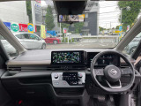 窓ガラスが大きく車両感覚も掴みやすいお車ですので安心してお乗りいただけます。
