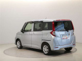トヨタ高品質中古車洗浄「まるまるクリン」 外装はもちろん、内装はシートを外して見えないところまで徹底洗浄!お客様に責任を持って安心と美しさをお届けします!