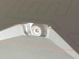 【プリクラッシュセーフティ】前方の車両等を検知し、衝突しそうな時は警報で注意を促し、ブレーキを踏む力をサポート。ブレーキを踏めなかった場合は衝突被害軽減ブレーキが作動、衝突回避をサポートします。