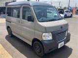 当社は輸入車・国産車の正規ディーラーも運営しており、指定整備工場・認証工場を取得しております。納車前、納車後の点検・車検もお任せください!