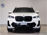 ☆BMWの代名詞とも言える【キドニーグリル】一目見ただけでBMW車であると認識できる確固たるアイコンとして存在感を放ちます☆