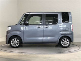 両側パワースライドドア付きだから、狭い駐車スペースなどでの 乗り降りラクラク!小さなお子さまのいるご家庭には嬉しい装備。