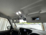 運転席・助手席にはバニティミラー付き♪身だしなみチェックできますよ(^^♪