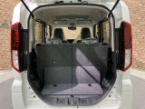 ■充実のアフターサービス■ 車の販売はもちろん、自社整備工場・自社鈑金工場・オイル交換&点検専門店舗を完備しておりますので納車後もお客様のカーライフをトータルでサポートいたします。