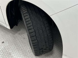 タイヤサイズは235/50R18!残り溝は5ミリ程度です!