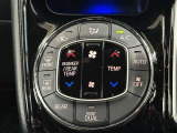 ●デュアルオートエアコン●!運転席と助手席で、それぞれお好みに合わせて温度設定が行えます♪