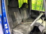 運転席シート廻りは使用感も少なく、良好な状態となっています。丁寧に使われていたことがよくわかりますね。
