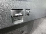 災害時にも安心。家庭用電化製品が使用できるAC100V、1500Wのコンセント付きです。