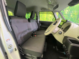 運転席シート廻りは使用感も少なく、良好な状態となっています。丁寧に使われていたことがよくわかりますね。