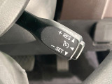 【クルーズコントロール】高速道路もラクラク走行。アクセルを離しても一定速度で走行ができ、長距離運転時の負担を軽減!加速・減速も簡単なスイッチ操作で調整できます。