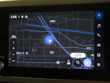 メーカー装着のディスプレイオーディオを装備しております。