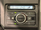 車内空調は&rdquo;AUTOエアコン&rdquo;にお任せ。運転に集中出来ますよ!
