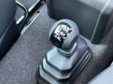 【 シフト 】スムーズなシフトチェンジで快適にお車を操縦していただけます!//