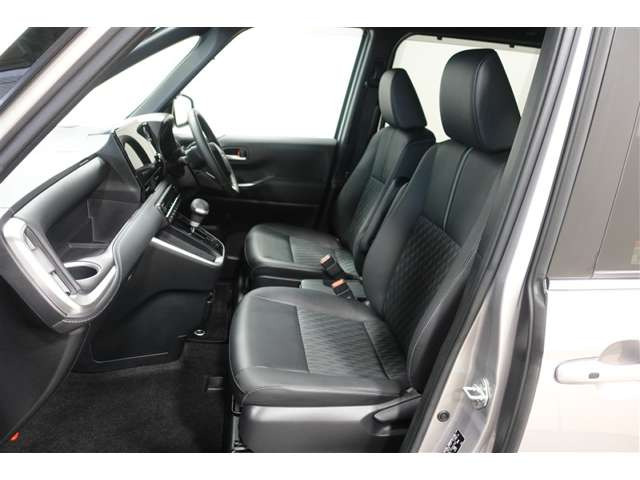 トヨタ ノア 2.0 S-Z 4WD の中古車詳細 (35,000km, グレーメタリック