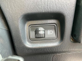 当社は輸入車・国産車の正規ディーラーも運営しており、指定整備工場・認証工場を取得しております。納車前、納車後の点検・車検もお任せください!