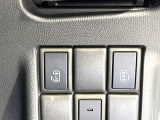 【パワースライドドア】スマートキーや運転席のスイッチでスライドドアの開閉が可能♪電動だから力を入れてドアを開ける必要が無く、小さいお子様でも、重い荷物を持っている時もラクに開け閉めできます♪