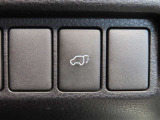 パワーバックドア装着車です。