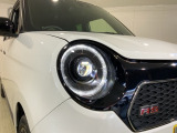 LEDヘッドライトで夜道も安心!