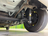 お車を安心してお乗りいただく為には、足回りの定期点検が欠かせません。サービスサポート(有償保証)では無料点検もご提供しており、安心のカーライフをお過ごしいただけるサポート体制が整っています。