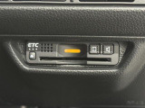 【ビルトインETC】車載器がビルトインで装備されています。有料道路の乗り降り時に停車することなくスマートに乗り入れが可能になったり、割引を受けることができる嬉しい装備です。