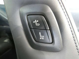 助手席もパワーシート付です。運転席からは、助手席肩口パワーシートスイッチで助手席シートの操作が手軽にできます。
