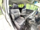 【シートヒーター】寒い日に重宝するシートヒーター!エアコンより早く温まってくれるので寒がりの人も安心ですね♪エアコンの温風は乾燥するから苦手、という方にもをおすすめです。