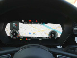 バーチャルコックピット装着車です。目線の移動が少なくステアリングのマルチファンクションで操作できるので安全性の向上にも役立ちます。
