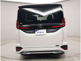 バックモニター付!車庫入れなど後方確認に便利です。
