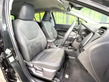 運転席シート廻りは使用感も少なく、良好な状態となっています。前オーナー様が丁寧に使っていたことがよくわかりますね。