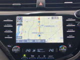 純正ナビを装備。タッチパネル式で使いやすく、お出かけもラクラクです。