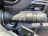 【オートライト】は、付け忘れや消し忘れを防ぐことができます。高速道路などのトンネルなどにも役立ちます♪