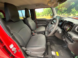 運転席シート廻りは使用感も少なく、良好な状態となっています。丁寧に使われていたことがよくわかりますね。