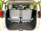 普段のお買い物や通勤、送迎等に十分な荷室スペースを確保しております。セカンドシートを倒すと、大きな荷物の積載も可能です♪