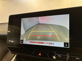 バックギアに入れると、このように後方が映し出されます!駐車の際とても安心!便利!最終確認はご自身の目と耳で必ず行ってください!