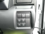 イブリッドカーの取り扱い経験も豊富。バッテリーや保証についても丁寧に説明します。