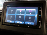 CD、DVD、Bluetooth、AM、FM、AUX、スマートフォン接続ができます。