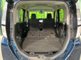 普段のお買い物や通勤、送迎等に十分な荷室スペースを確保しております。セカンドシートを倒すと、大きな荷物の積載も可能です♪