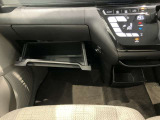 収納スペースもたくさん有ります☆車検証や小物類などすっきり収納♪