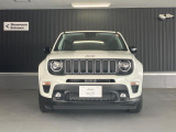 【フロントグリル】7スロットルグリルはJeep伝統の証です。SUVのみにこだわり続けている伝統あるJeep車へお乗り頂いてみてはいかがですか?